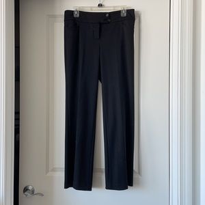 Jones New York pants, black size 6P. Very stretchy material